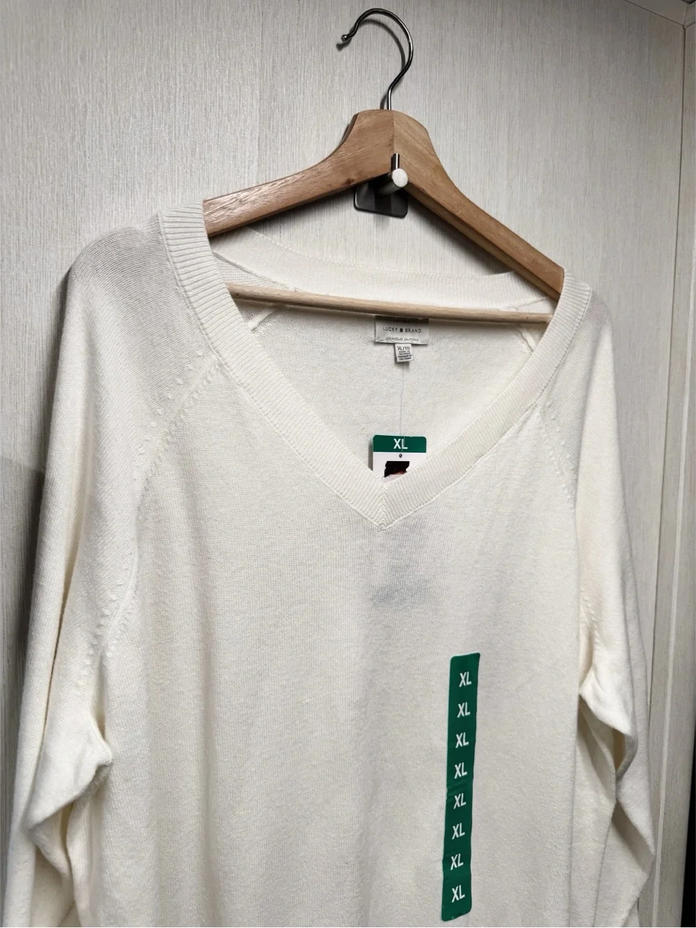 NWT Lucky Brand Marshmallow White V-Neck Knit Sweater, Size XL